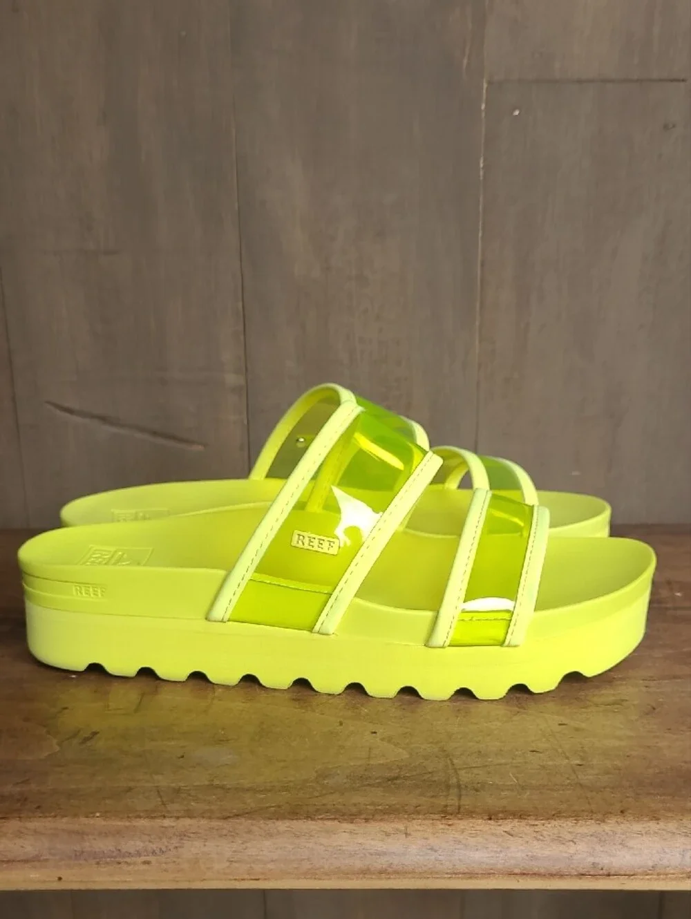EUC Reef Vista High Energy Sandal Women's sz 10 Yellow Platform Slip On Slide